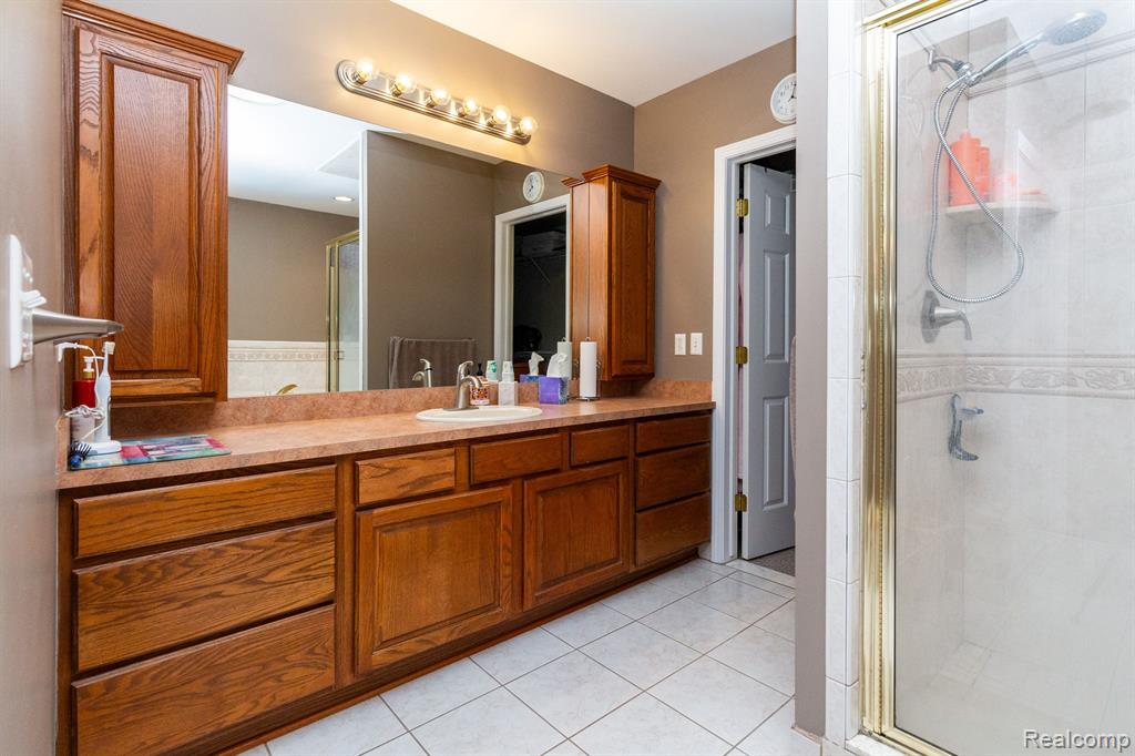 5451 ROBERT Street, Shelby, MI 48316 — Photo 18