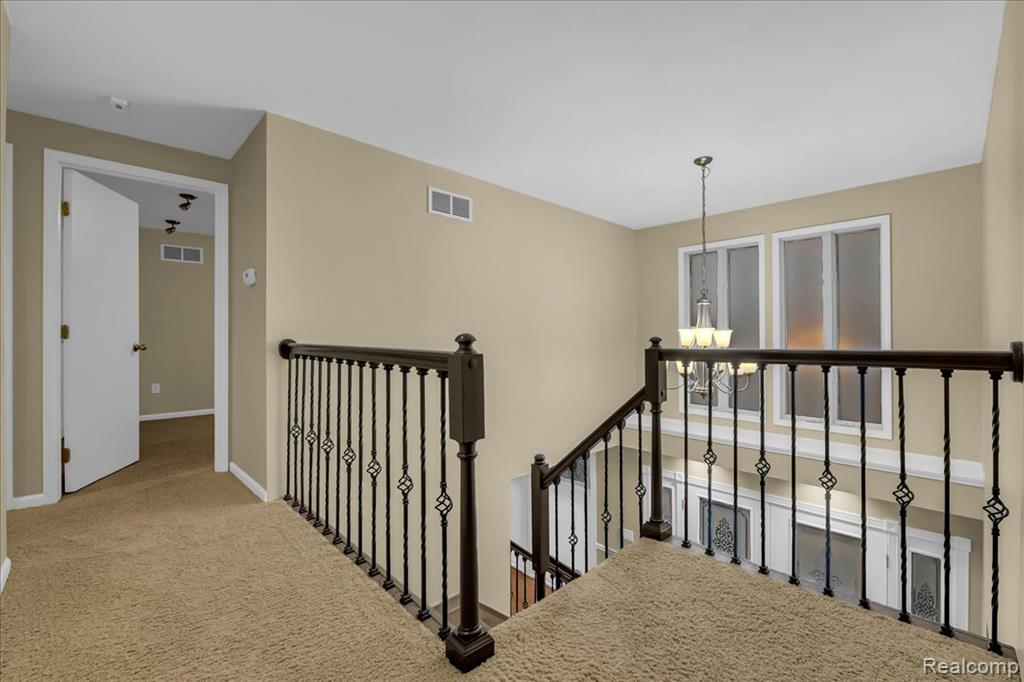 18676 Country Club Circle, Riverview, MI 48193 — Photo 19