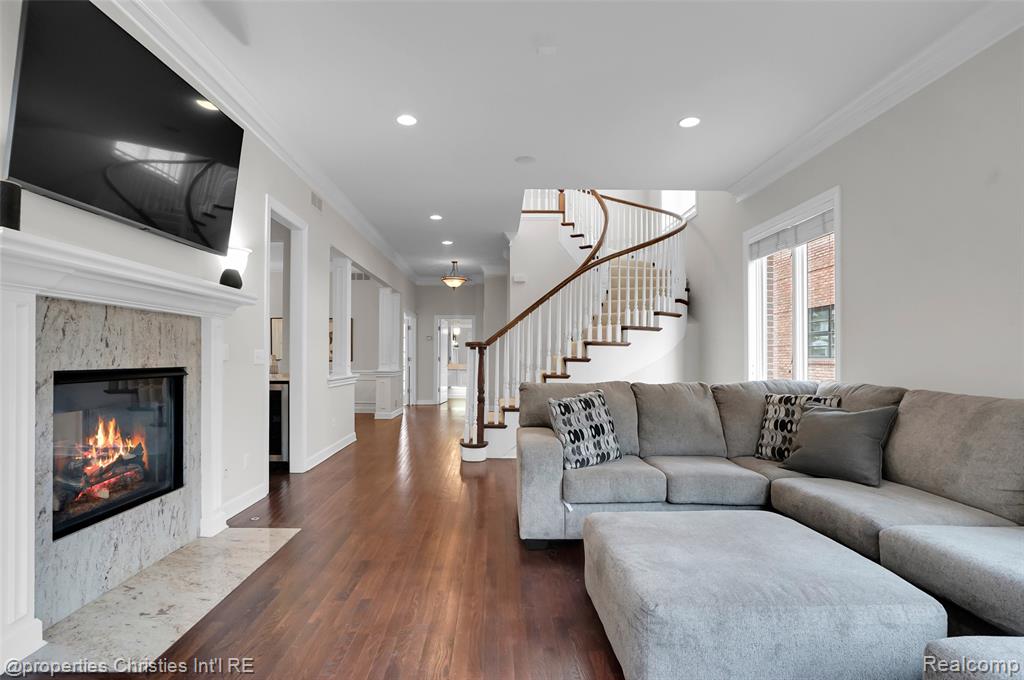 638 Hanna Street, Birmingham, MI 48009 — Photo 11