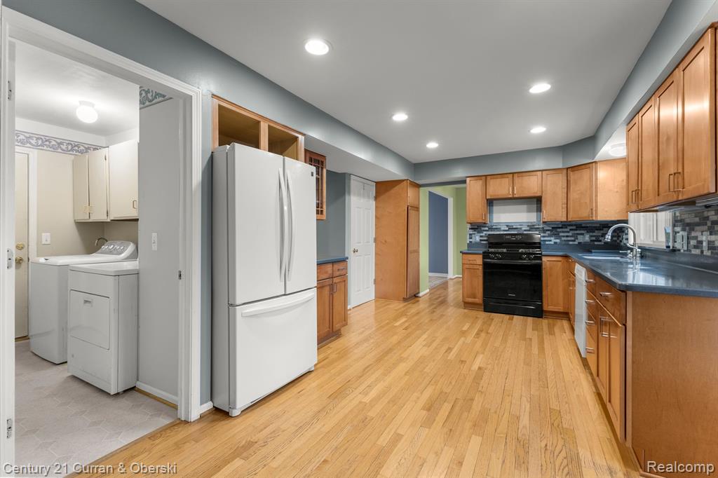 3052 TURNBERRY Lane E, Ann Arbor, MI 48108 — Photo 20
