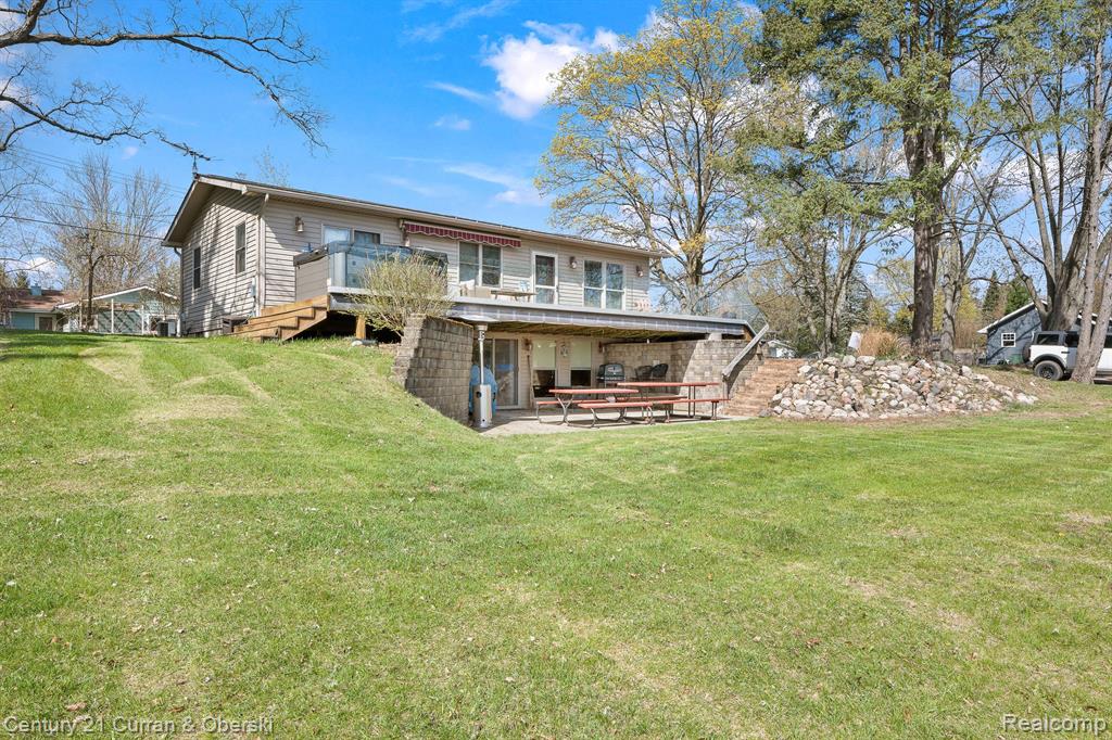 417 CHICAGO Drive, Howell, MI 48843 — Photo 9