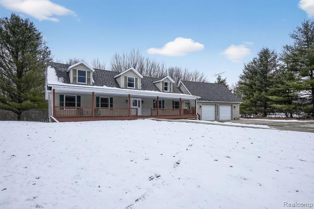 5099 Shields Road, Holly, MI 48442 — front exterior