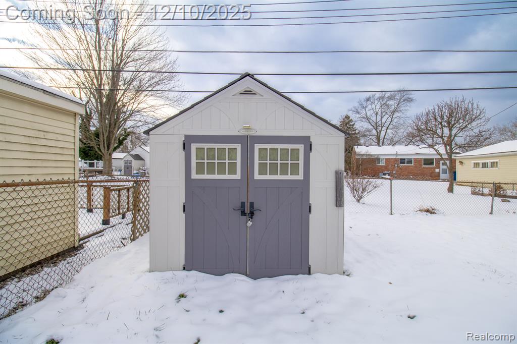 8225 N Hubbard Street, Westland, MI — Photo 35