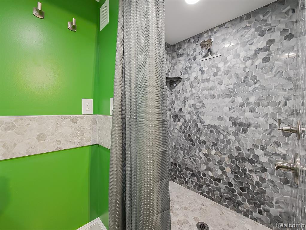 7785 Huron Street, Rockwood, MI — Photo 15