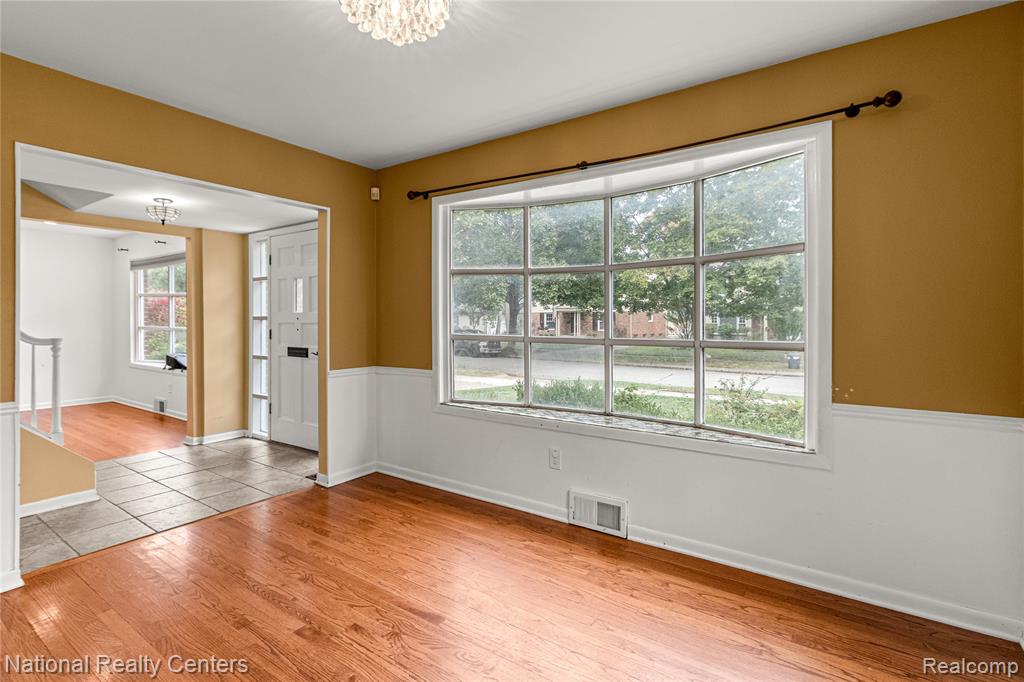 4303 Auburn Drive, Royal Oak, MI 48073 — Photo 6
