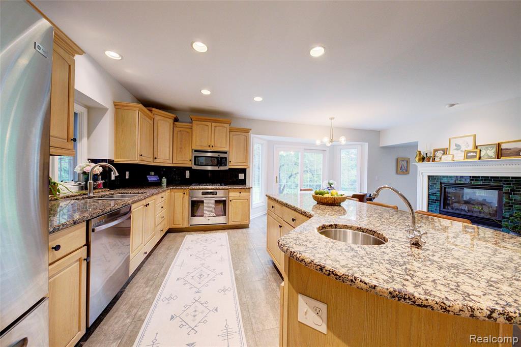 6728 Spring Creek, Plymouth, MI 48170 — Photo 20