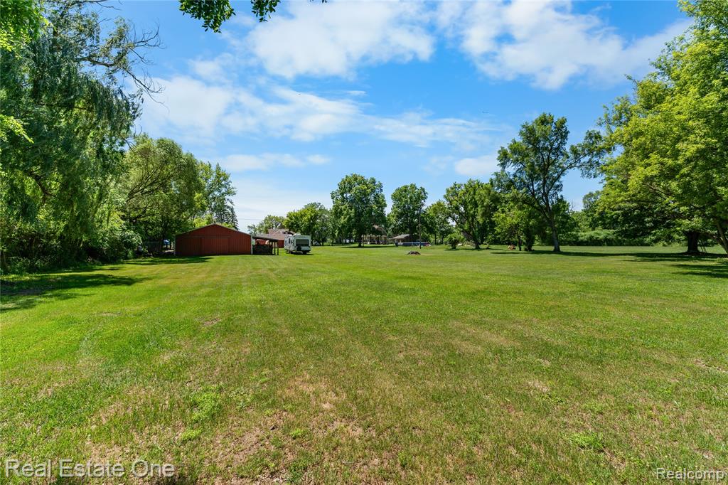 50000 Willis Road, Belleville, MI 48111 — Photo 28