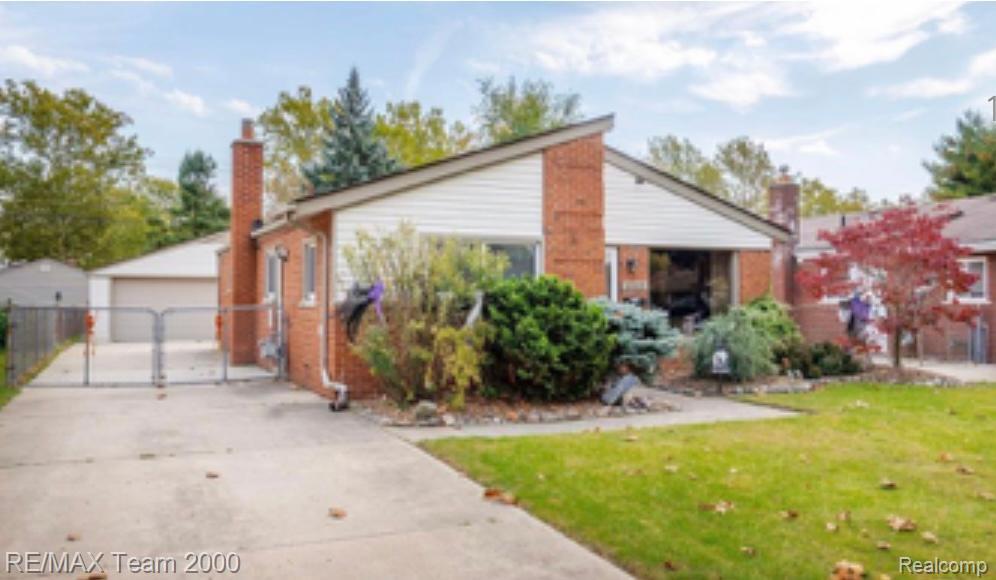 4665 Lincoln Boulevard, Dearborn Heights, MI 48125 — front exterior