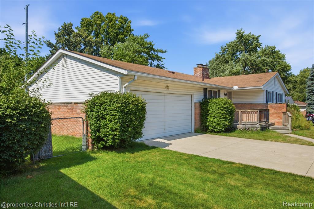 594 Provincetown Road, Auburn Hills, MI 48326 — Photo 5