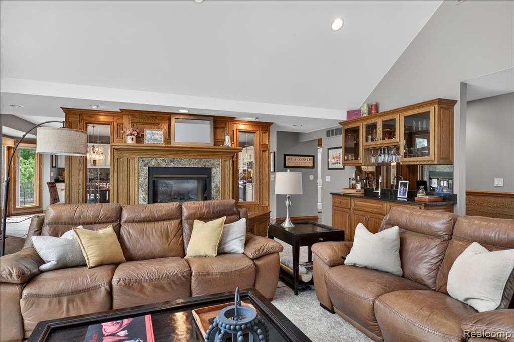 18974 Riverway Court, Clinton Twp, MI 48038 — Photo 16