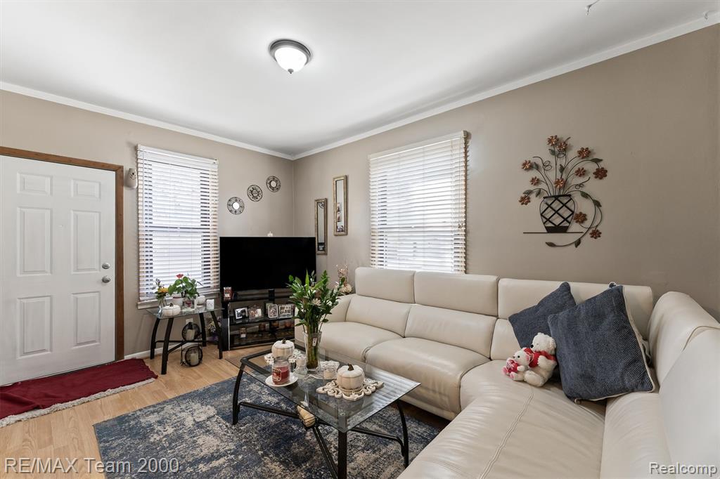 5734 N Gulley Road, Dearborn Heights, MI 48127 — Photo 4
