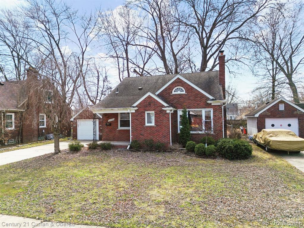 20488 FLEETWOOD Drive, Harper Woods, MI 48225 — Photo 3