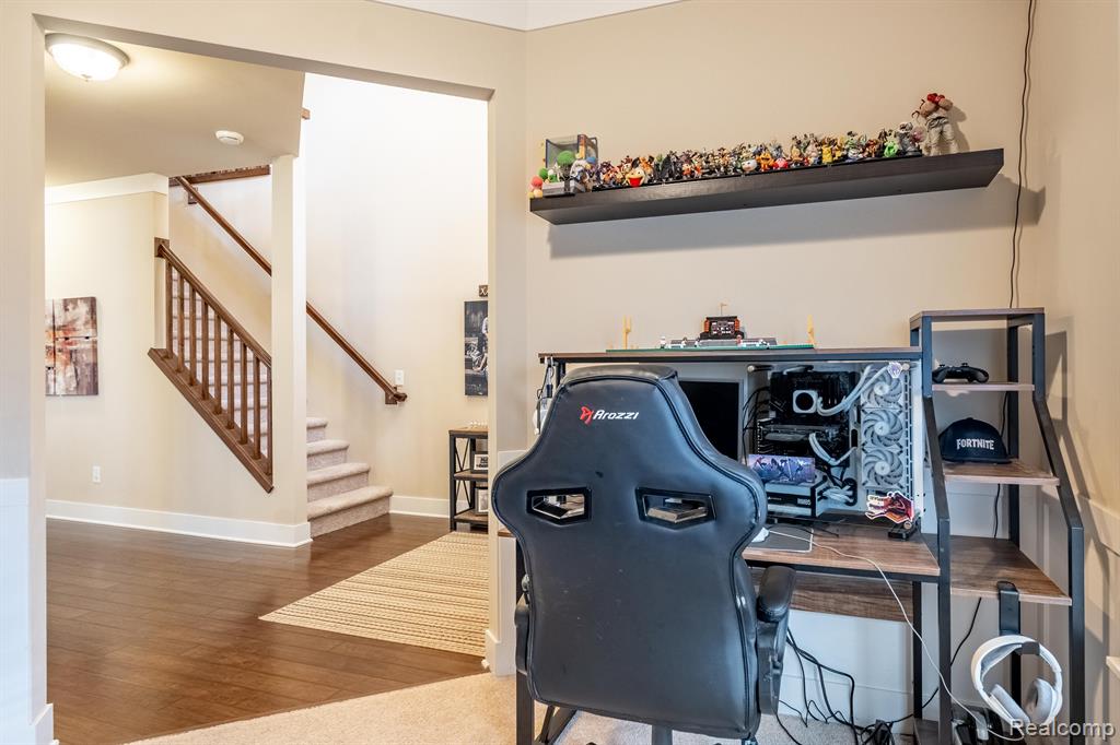 9595 NEUMANN Circle, Ypsilanti, MI 48197 — Photo 22