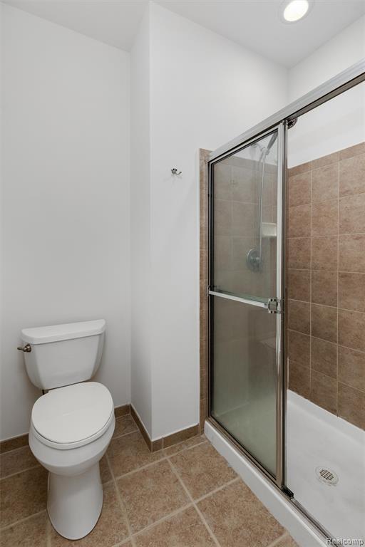 1341 Hollins Hall Lane, Troy, MI 48085 — Photo 17