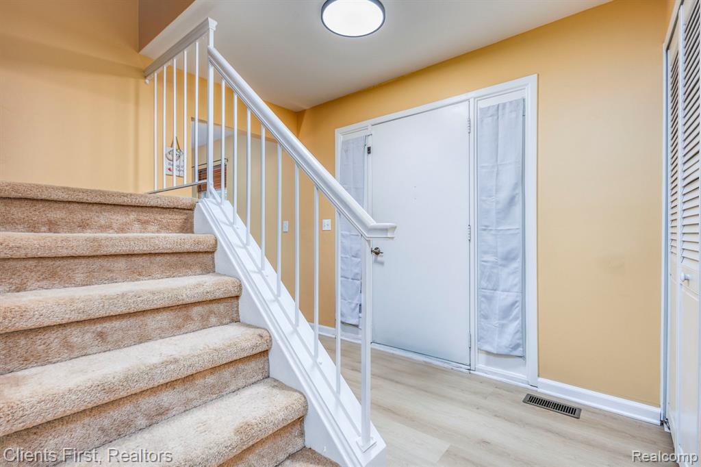 20809 W Glen Haven Circle, Novi, MI 48167 — Photo 5