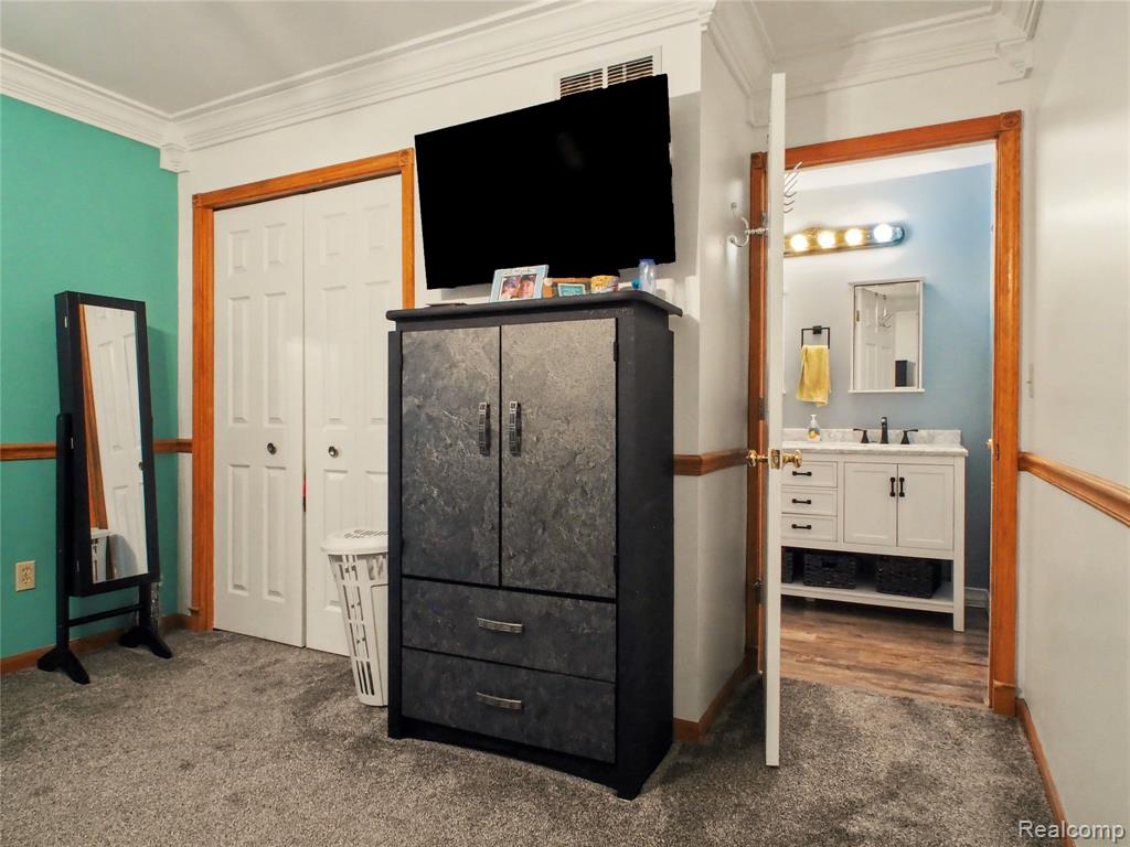 5430 W Frances Road, Clio, MI 48420 — Photo 16