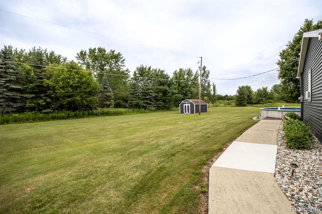 4585 Burt Road, Birch Run, MI 48415 — Photo 81
