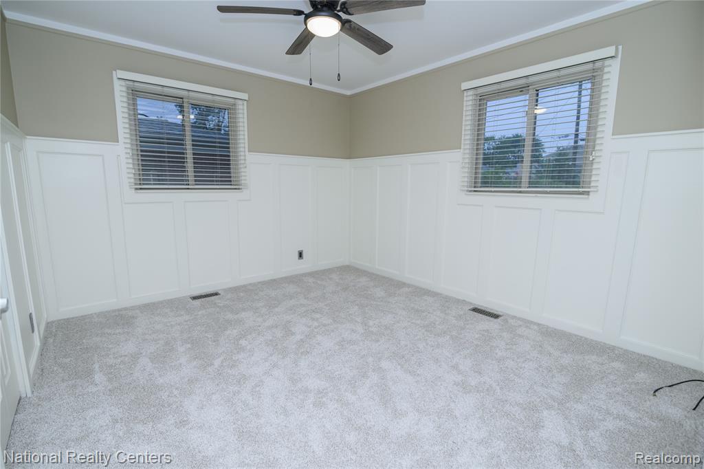 47337 Winthrop Street, Shelby Twp, MI 48317 — Photo 14