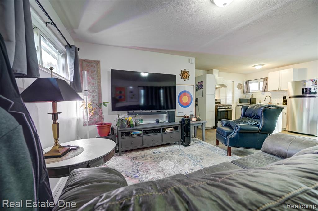 1592 Mollie Street, Ypsilanti, MI 48198 — Photo 5