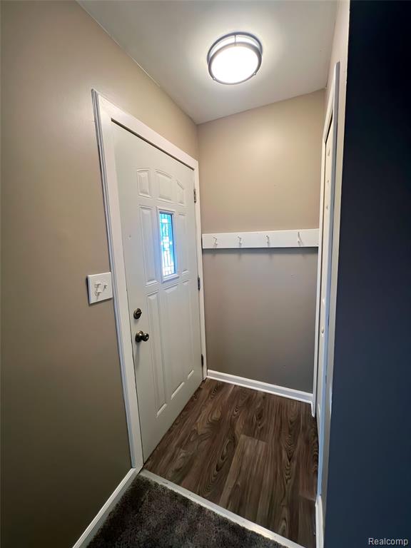 1762 Westbrooke Drive, Lapeer, MI 48446 — Photo 2