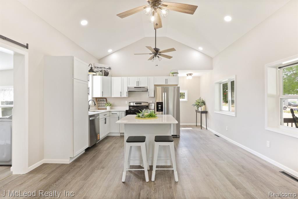 8427 State Road, Millington, MI 48746 — Photo 9