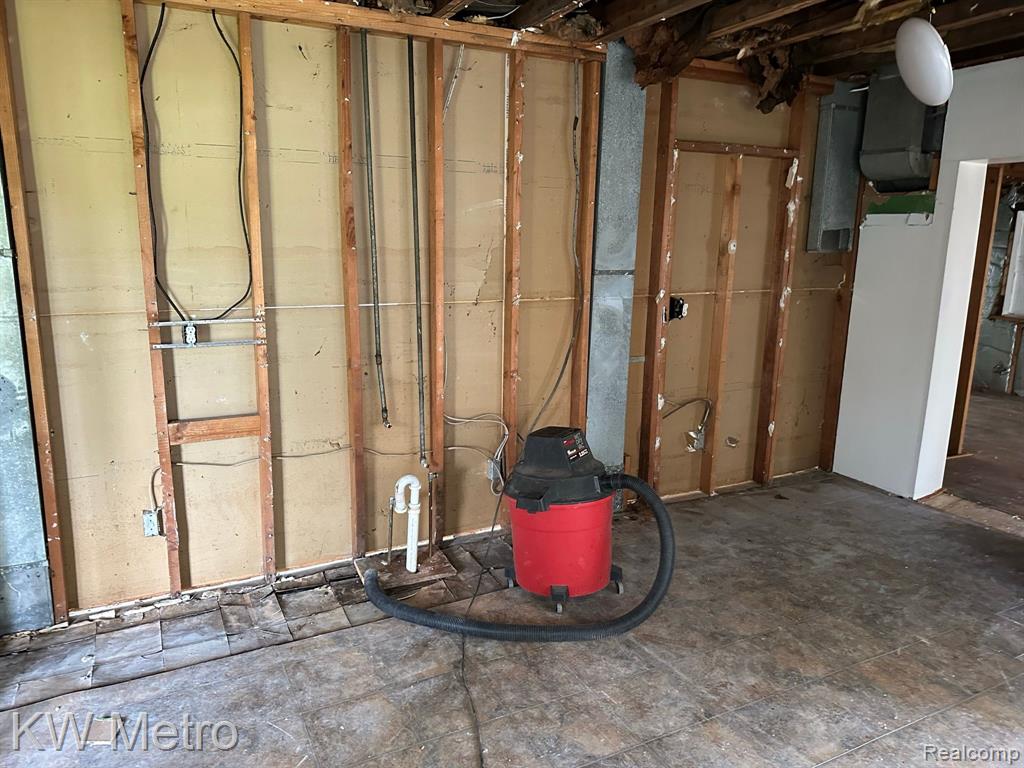 1436 HARTWIG Drive, Troy, MI 48085 — Photo 9