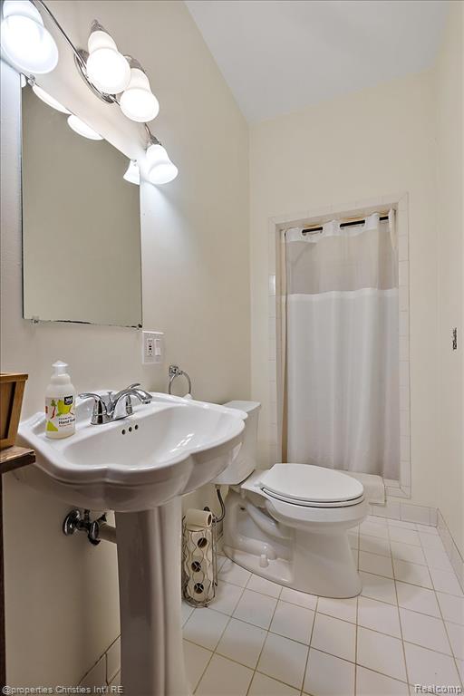 3417 Seminole Street, Detroit, MI, 48214