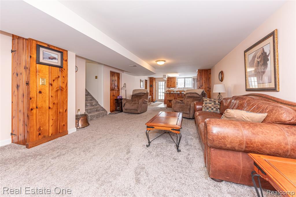 10120 Hyne Road, Brighton, MI 48114 — Photo 17