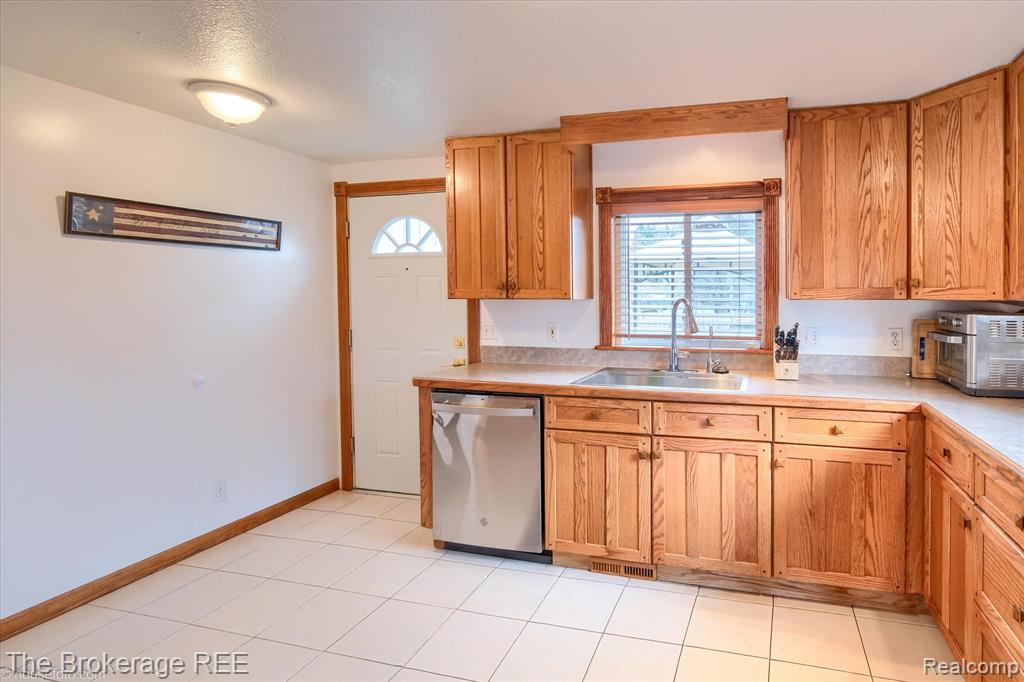 7095 Kessling Street, Davison, MI 48423 — Photo 17