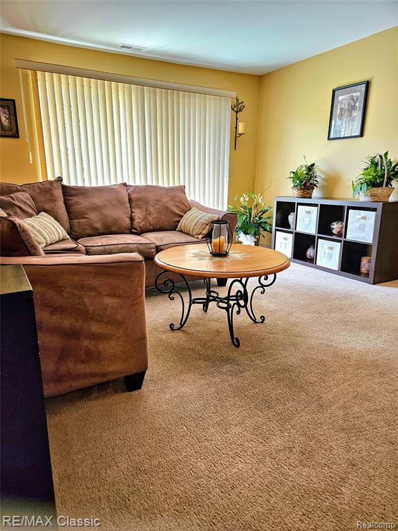 6740 Ridgefield Circle, 103, West Bloomfield, MI — Photo 10