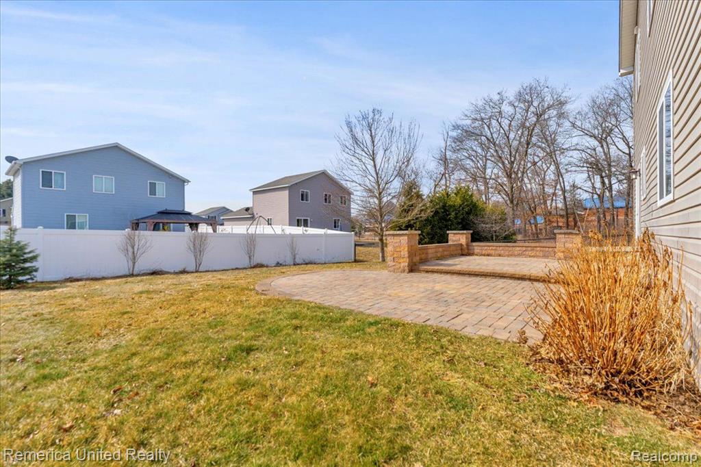 6453 MISTY, Waterford, MI 48327 — Photo 27