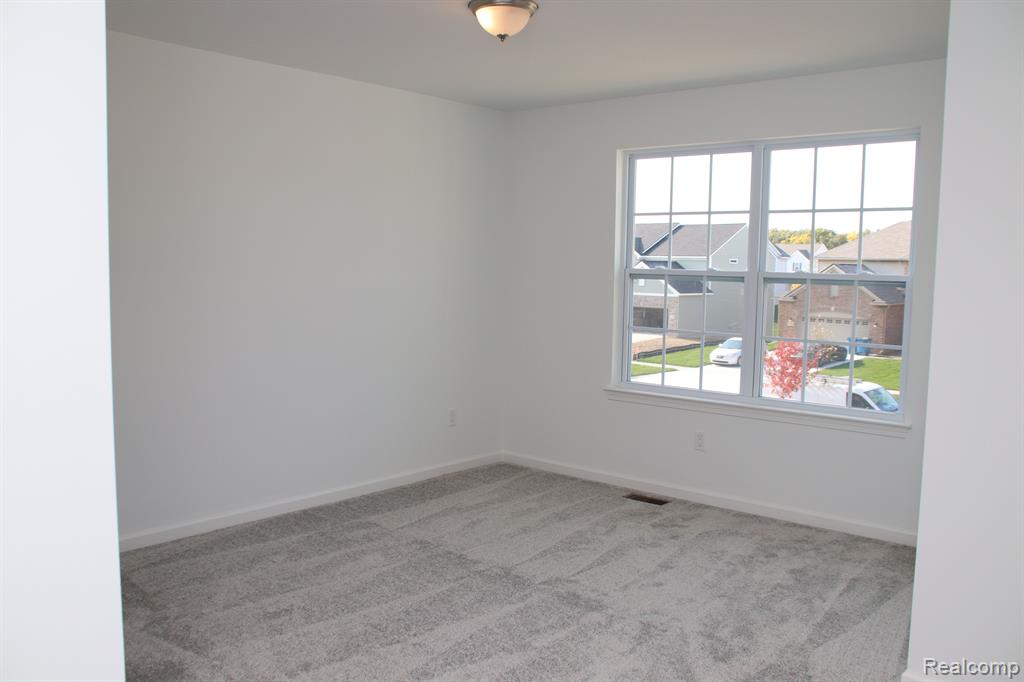 7296 Evergreen Trail, Almont, MI, 48003