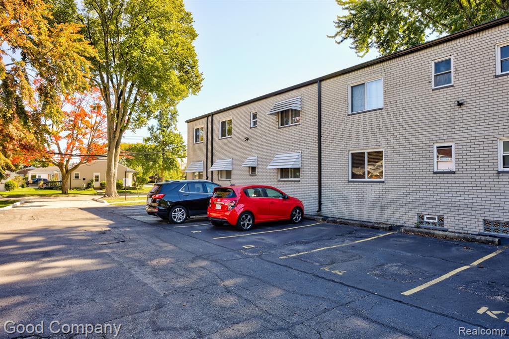 3421 HILLSIDE Drive, 4, Royal Oak, MI 48073 — Photo 24