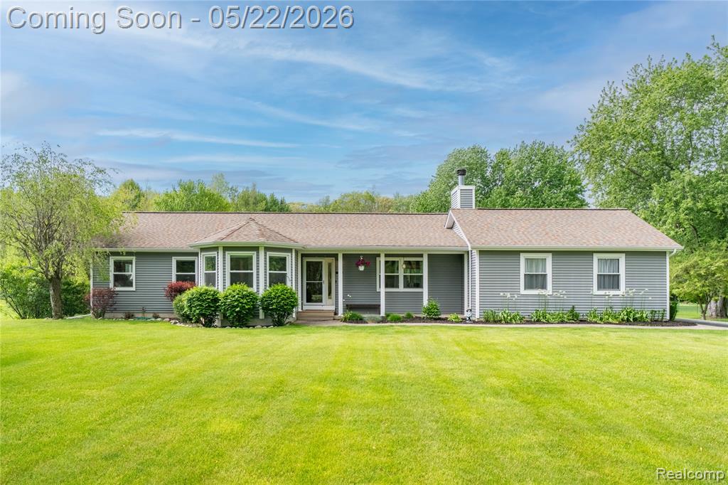 542 Tracey Lane, Brighton, MI 48114 — front exterior