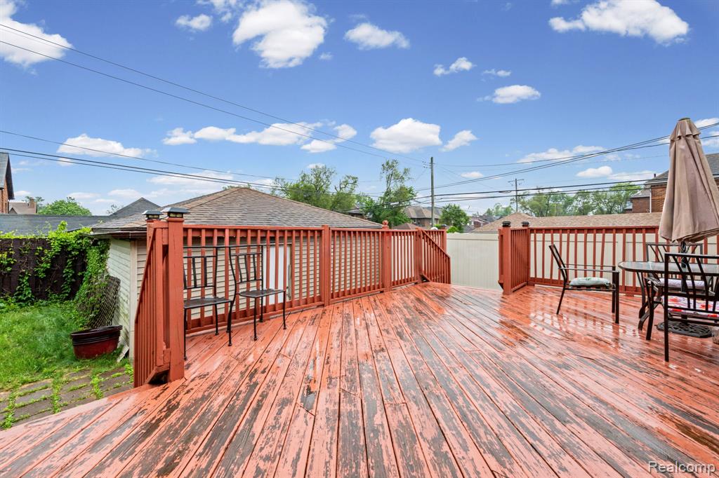 17500 Pennington Drive, Detroit, MI 48221 — Photo 28