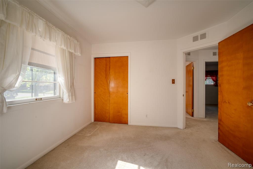 4120 Baybrook Drive, Waterford, MI 48329 — Photo 11