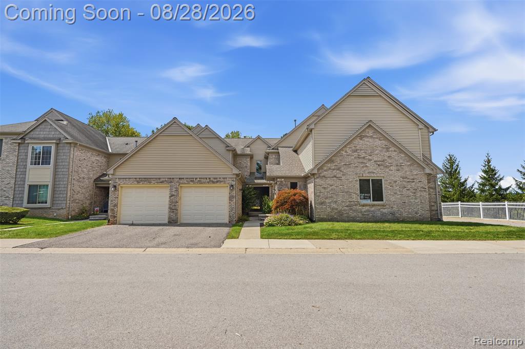 734 S Milford Road, Milford, MI 48381