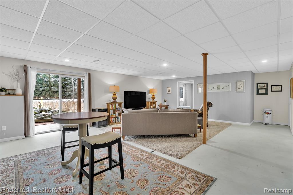 77 Sedum, Howell, MI 48843 — Photo 30