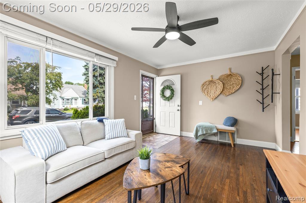 1019 Hoffman Avenue, Royal Oak, MI 48067 — Photo 7