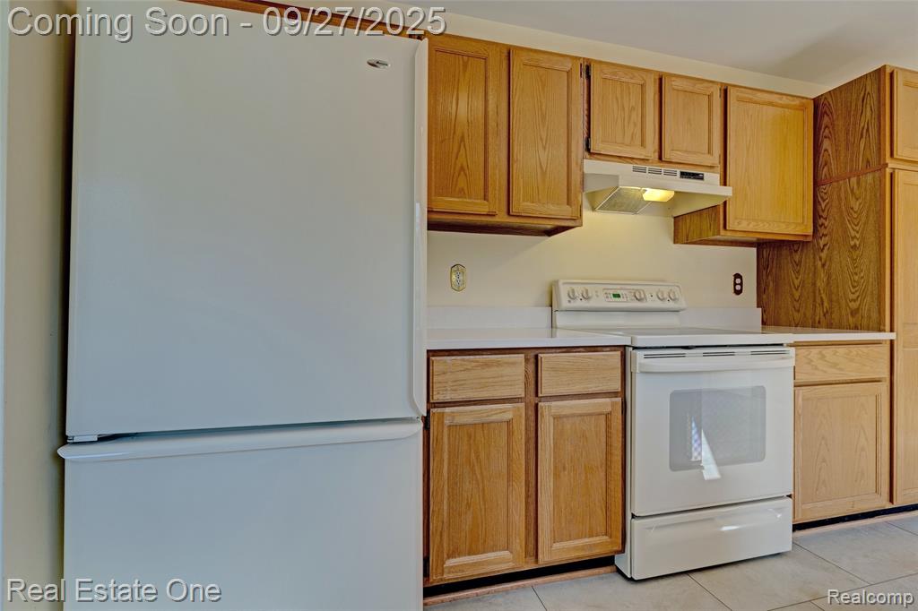 90 Crescent Hill Drive, Ortonville, MI 48462 — Photo 20