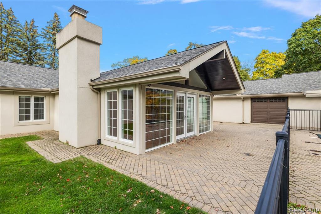 5741 Snowshoe Circle, Bloomfield Hills, MI 48301 — Photo 54