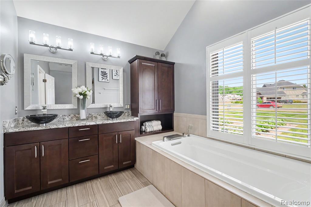 1281 Deer Creek Trail, Grand Blanc, MI 48439 — Photo 18