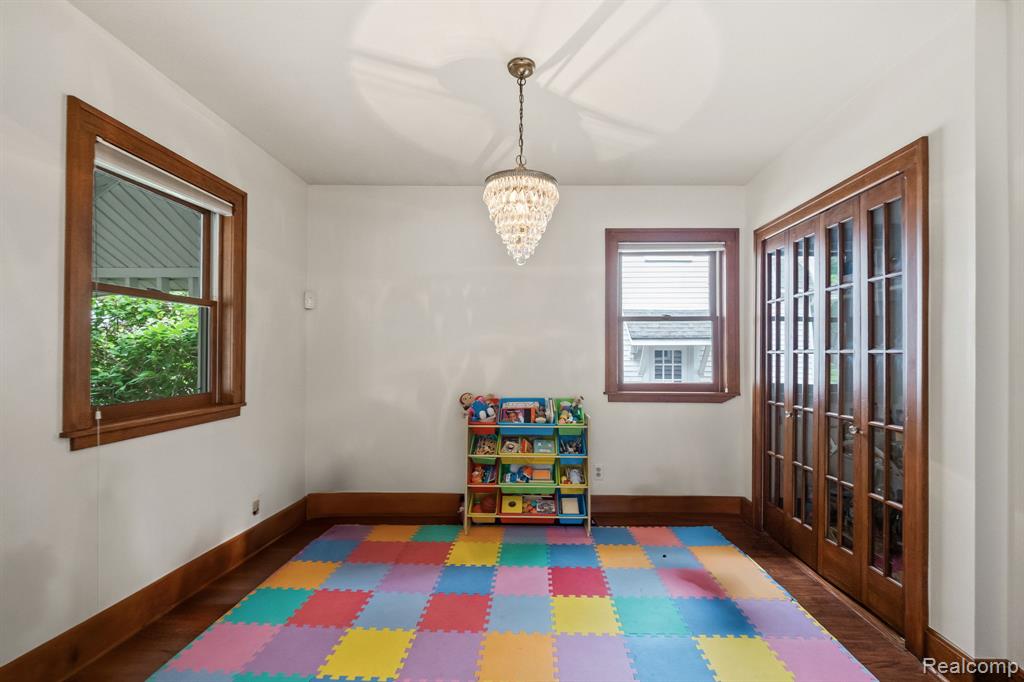 902 E 6th Street, Royal Oak, MI 48067 — Photo 16