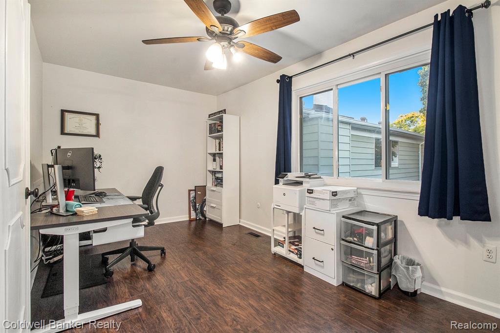 1807 WICKHAM Street, Royal Oak, MI 48073 — Photo 15