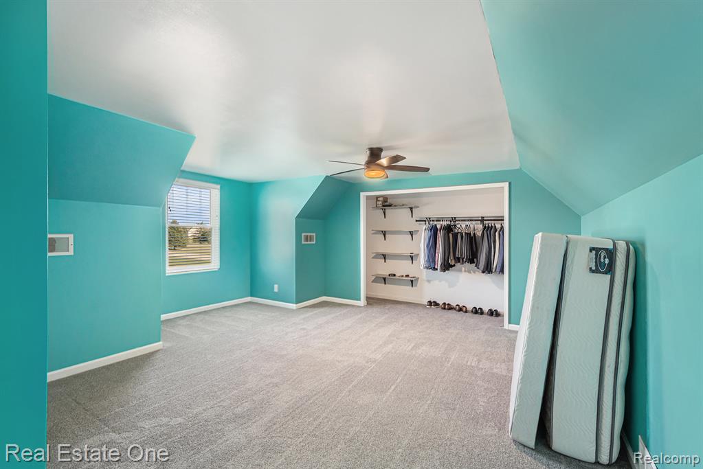 1074 Deer Valley Valley, Manchester, MI 48158 — Photo 24