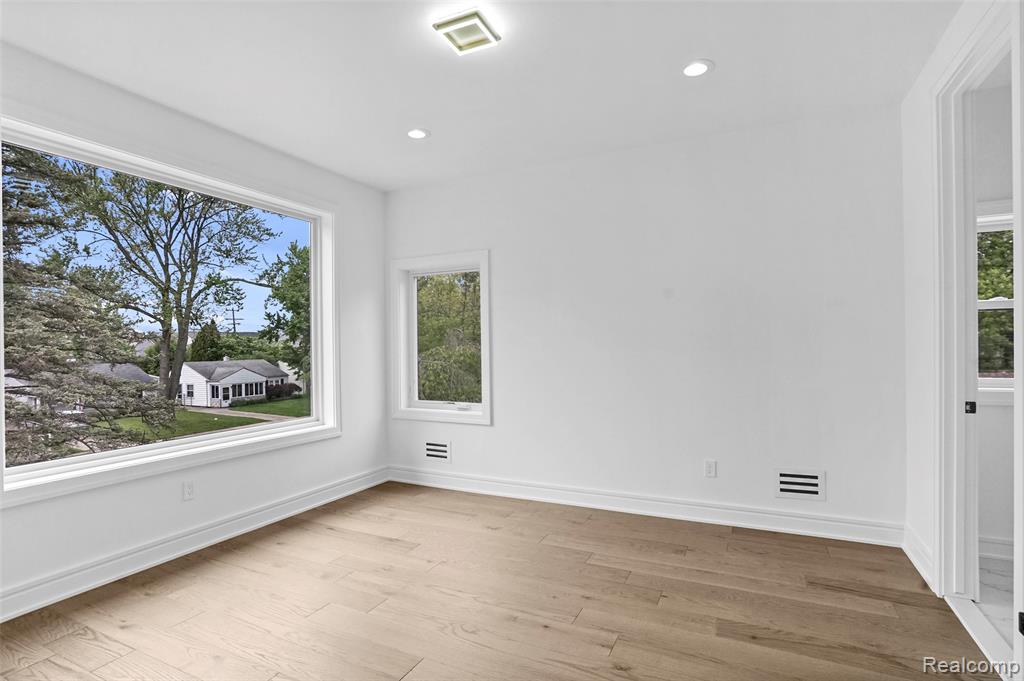 4112 ELMHURST Avenue, Royal Oak, MI 48073 — Photo 42
