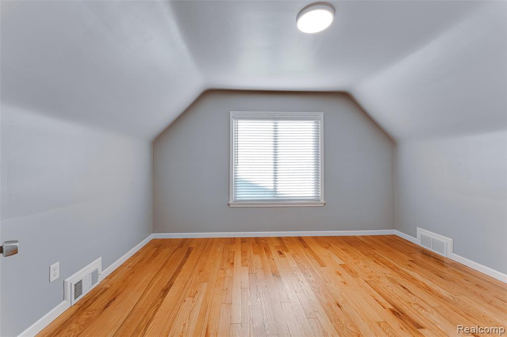 31979 Kathryn Street, Garden City, MI — Photo 31