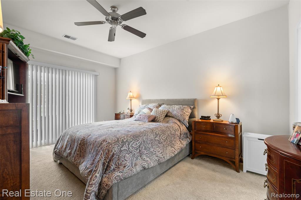48436 Maplehurst Drive, Shelby Twp, MI 48317 — Photo 14