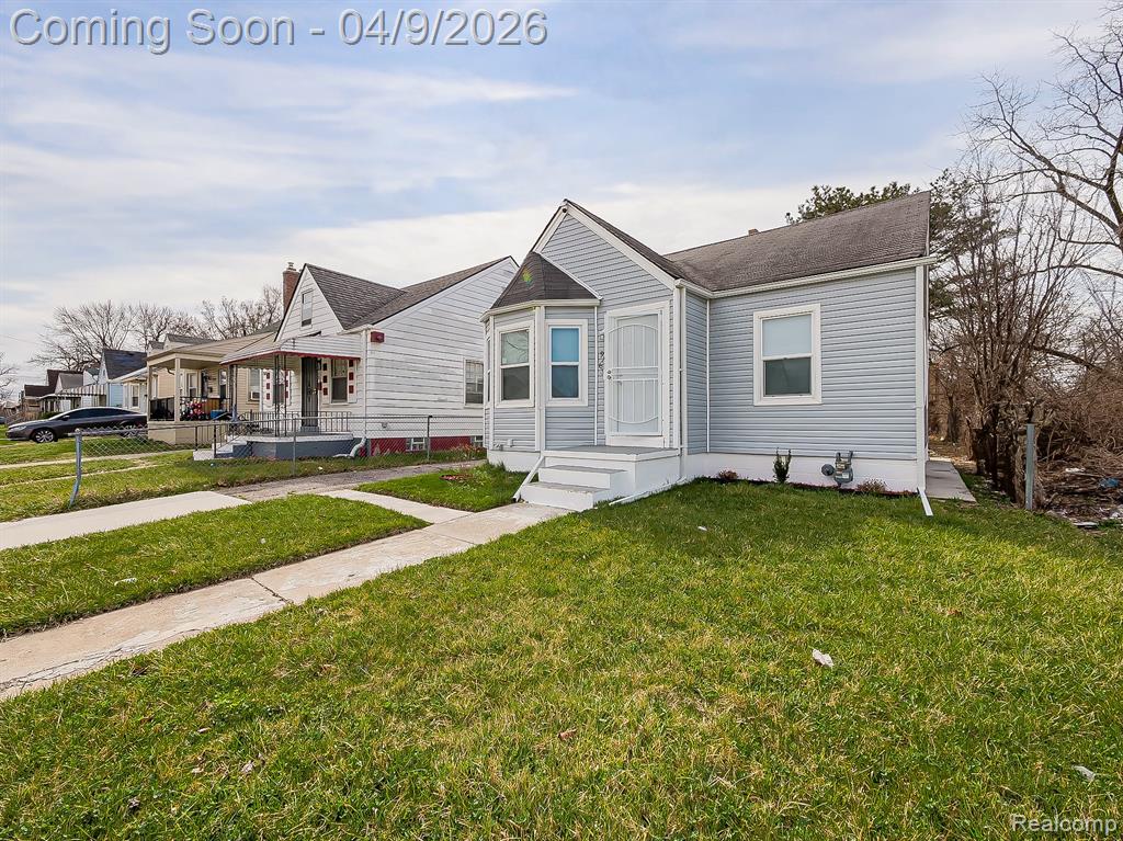 9163 Winthrop Street, Detroit, MI 48228 — Photo 16