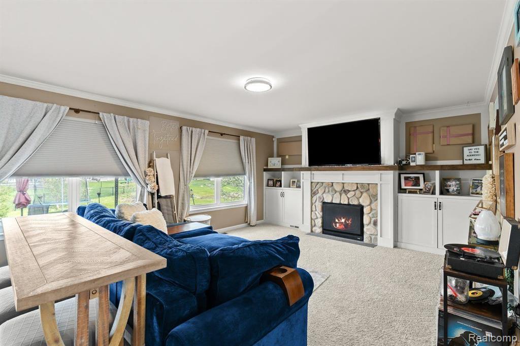 469 RIDGEWOOD Drive S, Ortonville, MI 48462 — Photo 14